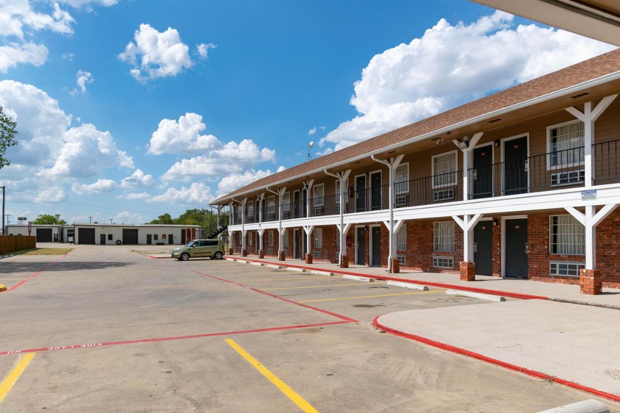 Countryside Inn Kaufman エクステリア 写真