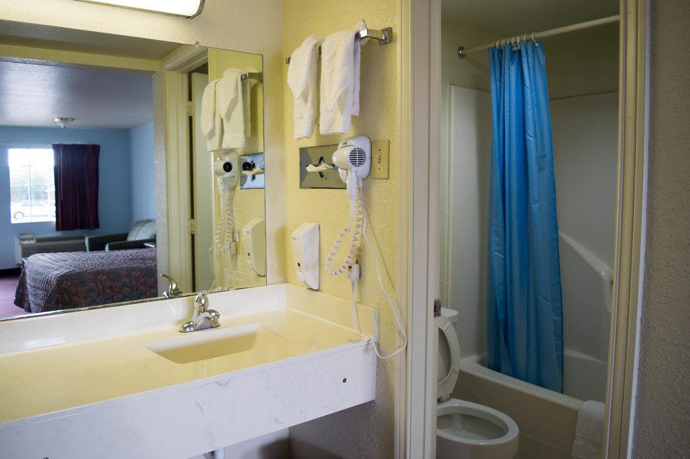 Countryside Inn Kaufman エクステリア 写真