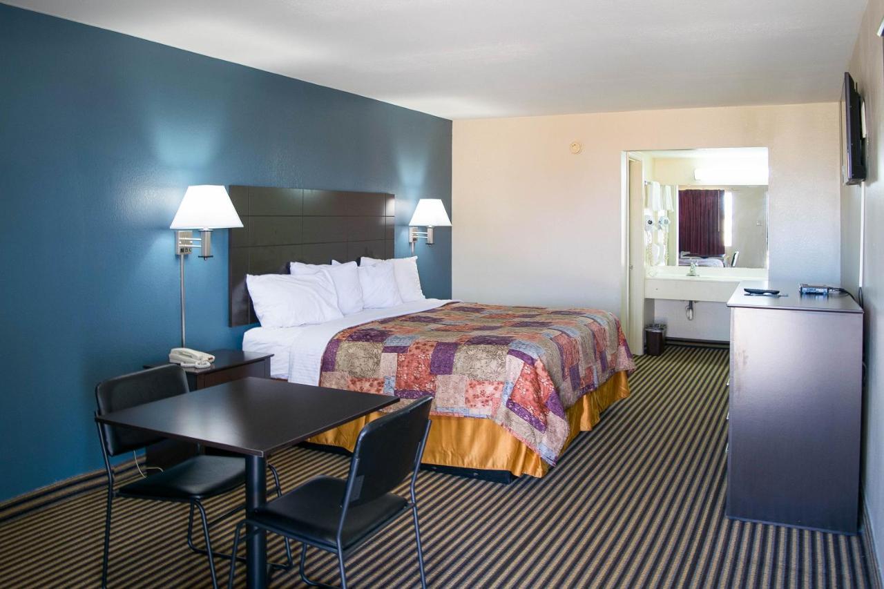Countryside Inn Kaufman エクステリア 写真