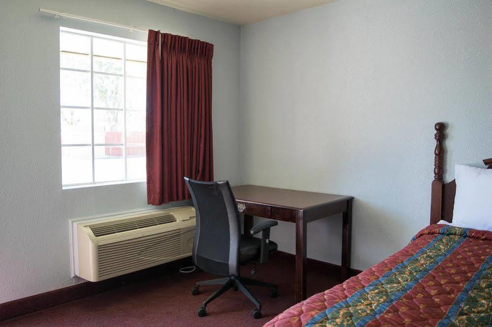 Countryside Inn Kaufman エクステリア 写真