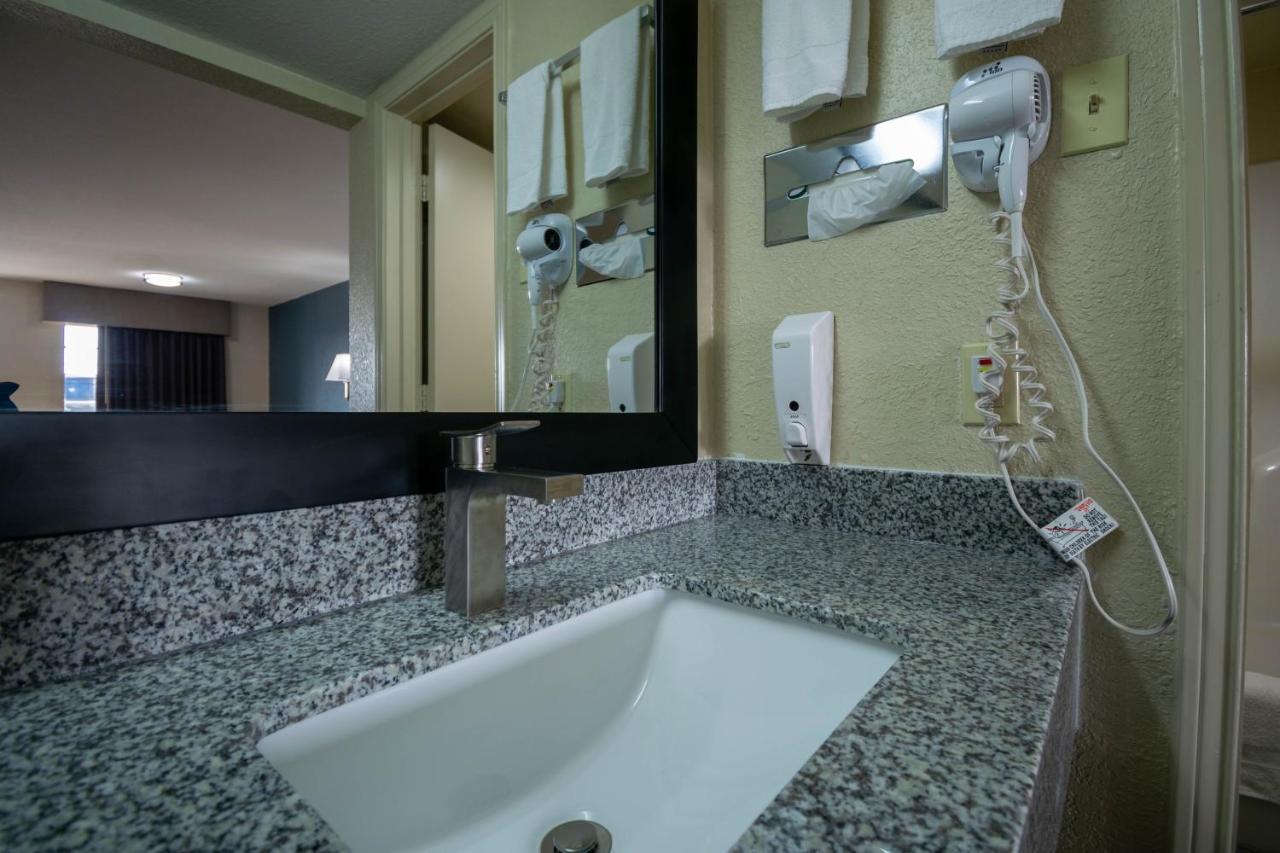 Countryside Inn Kaufman エクステリア 写真